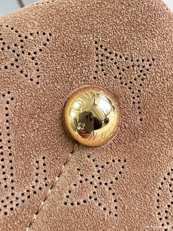 Aaa replica ru BELLA VUITTON LOUIS 0606